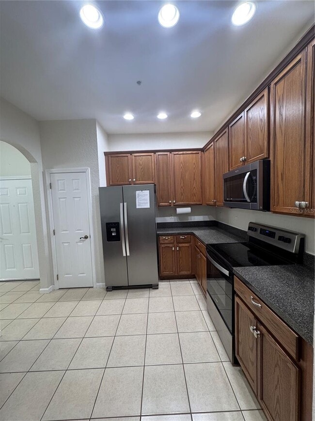Building Photo - 3001 Greystone Loop