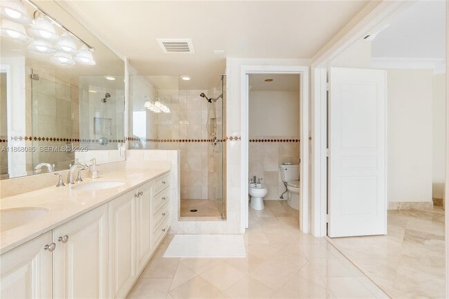 Building Photo - 1460 S Ocean Blvd