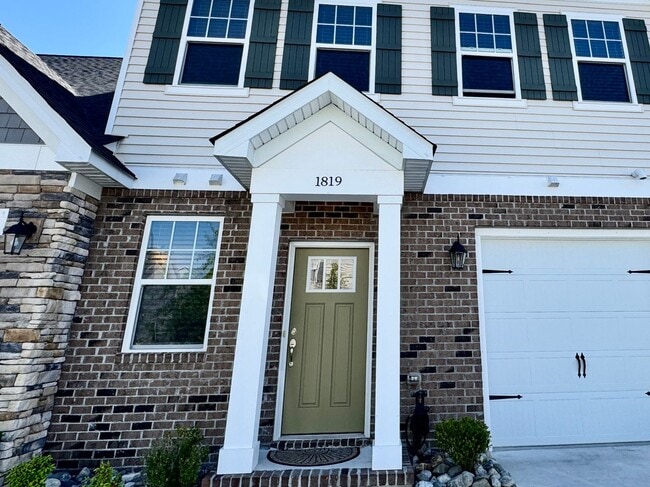 Building Photo - First Time Rental - Ready July 30th! 4 Bedrooms PLUS Loft! Great Views! Dog Park - Stocked Fishin...
