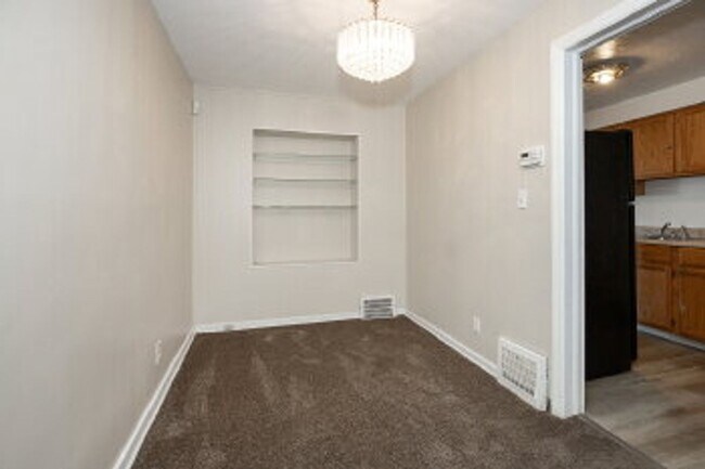 Building Photo - 25141 Treadwell Ave
