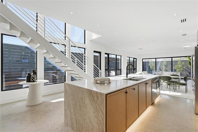 Building Photo - 6801 Tyree St