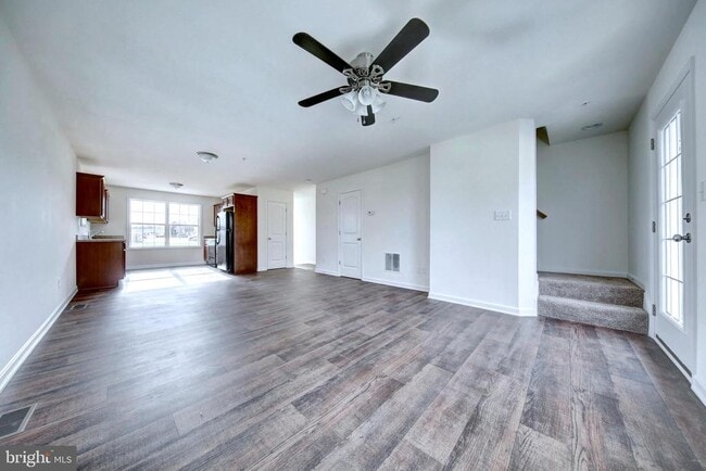 Building Photo - 88 Brookside Ave