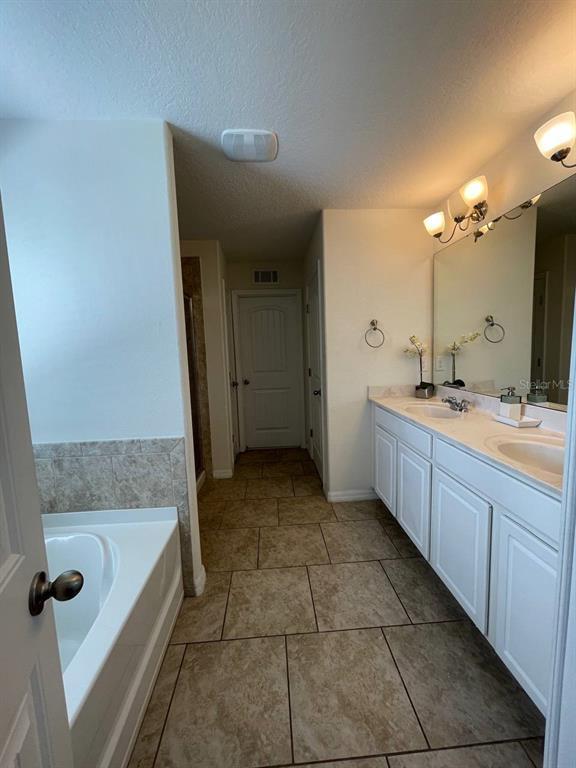 Building Photo - 2342 Beacon Landing Cir