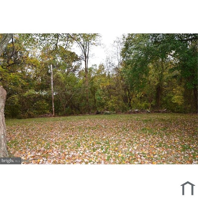 Building Photo - 5380 Beta Pl