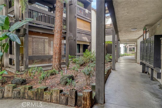 Building Photo - 8650 Gulana Ave