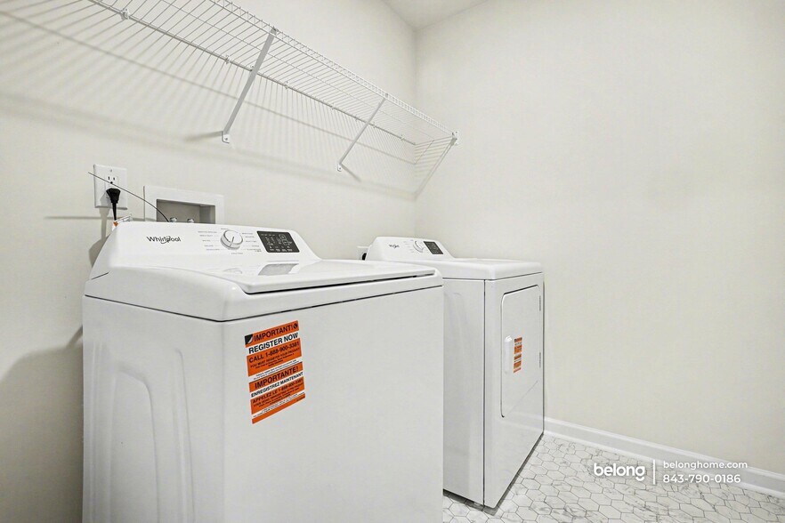 Building Photo - 1614 Yarrow Ln