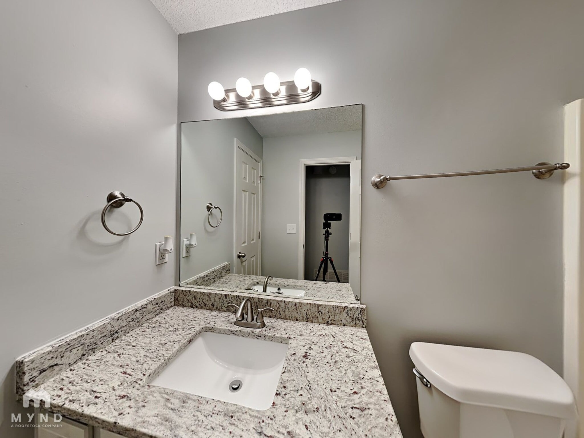 Building Photo - 1620 River Trce