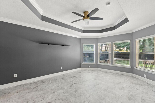 Building Photo - 14617 E Zachary Dr