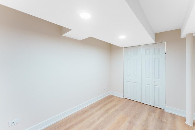 Building Photo - 6210 W 64th St