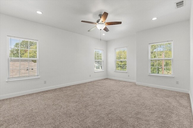 Building Photo - 3045 Barling St