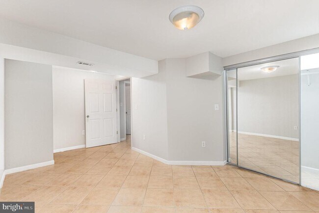 Building Photo - 8411 Derby Ct