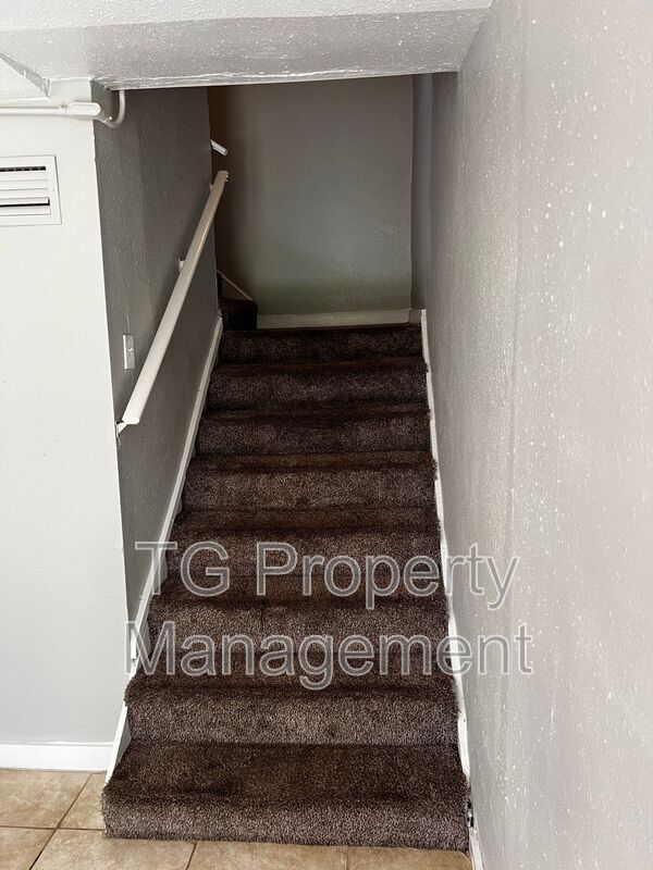 Building Photo - 2821 Moncrief Rd