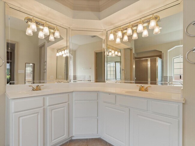 Building Photo - 4699 San Marcos Way