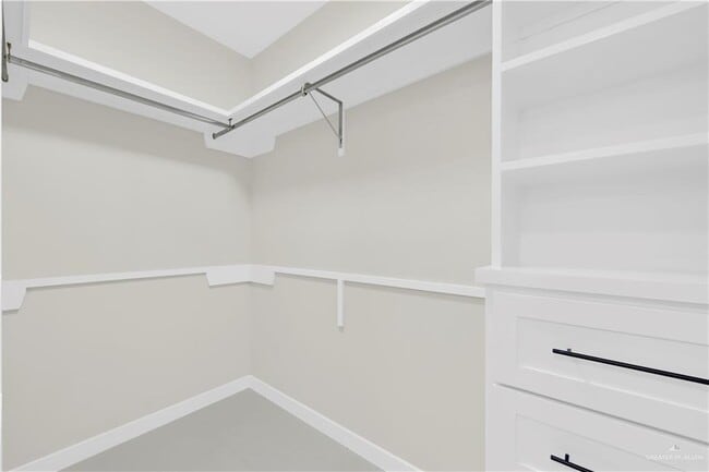 Building Photo - 20 Tierra Escondido