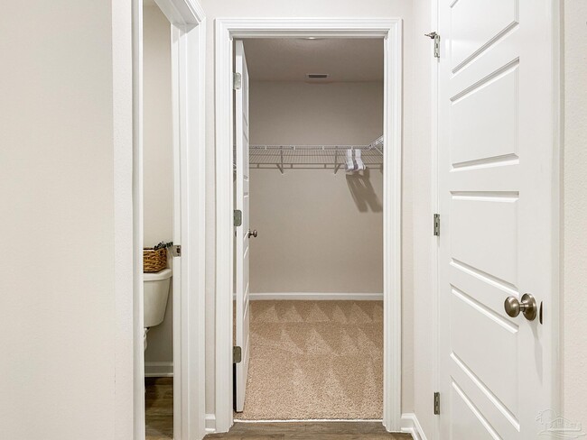 Building Photo - 5967 Smarty Jones Wy