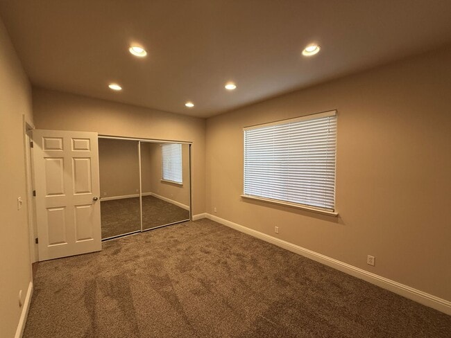 Building Photo - $4795 - Beautiful 5 Bedroom 3 Bath Home wi...