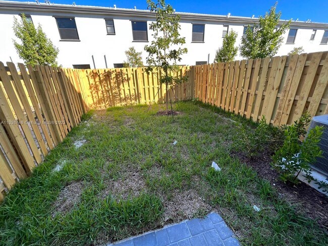 Building Photo - 28709 SW 132nd Pl