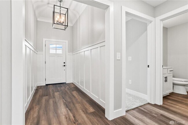 Building Photo - 1160 Waterloo St