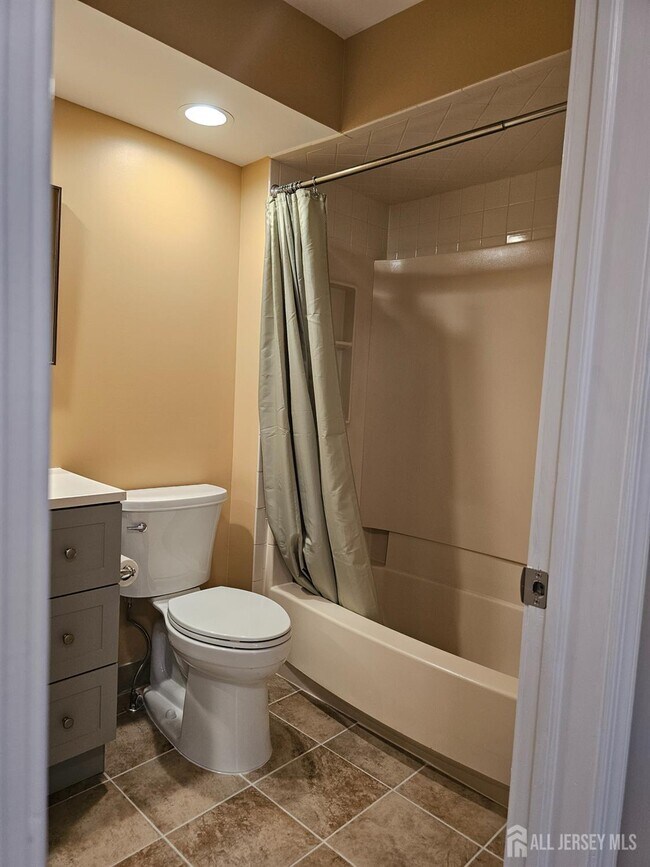 Building Photo - 2809 Ridgefield Ct