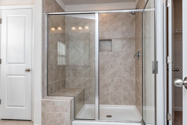Building Photo - AVAILABLE NOW, Beautiful Home in Greer wit...