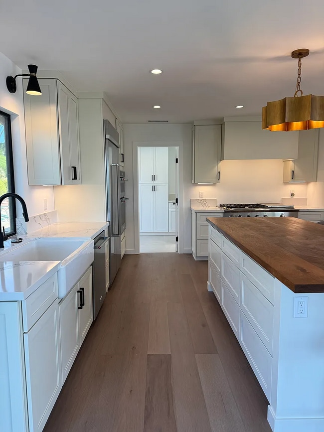 Building Photo - 2940 Sunset Hills