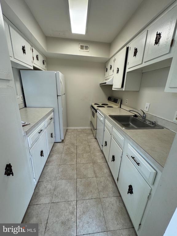 Building Photo - 3126 Beckenham Ct