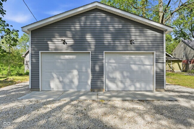 Building Photo - 4623 Rookwood Ave