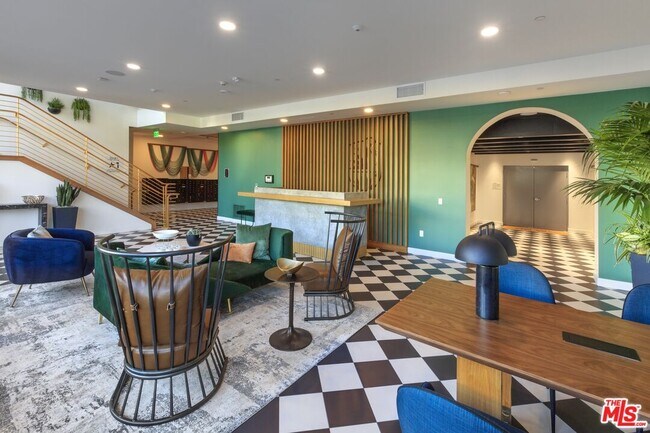 Building Photo - 1250 N Fairfax Ave