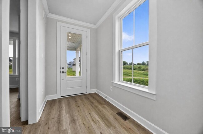 Building Photo - 1422 Gilray Dr