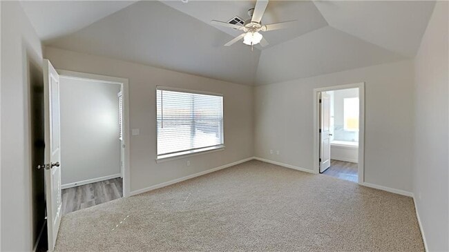 Building Photo - 489 Hardesty Dr
