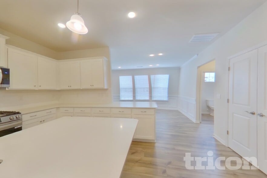 Building Photo - 1108 Bandon Dr
