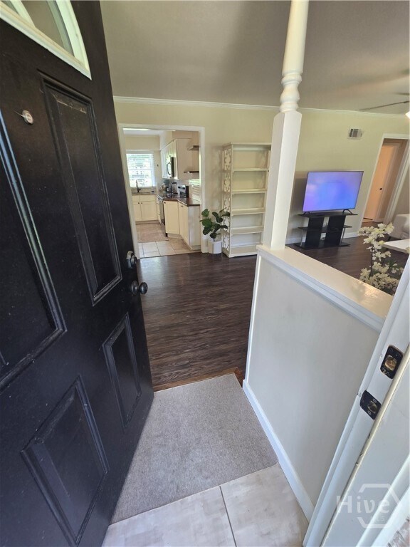 Building Photo - 5014 Spartan Dr
