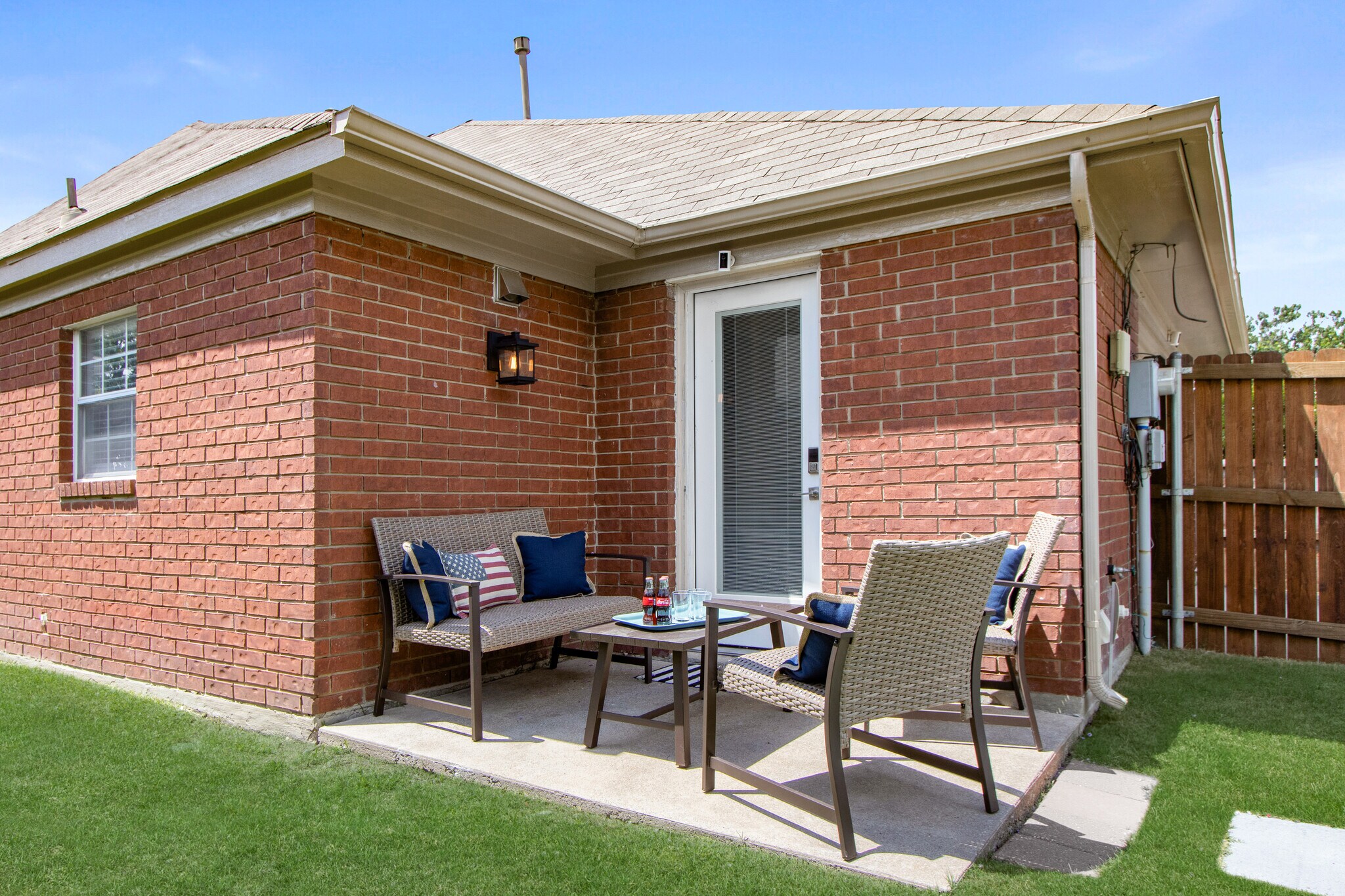 Building Photo - 9724 Preston Vineyard Dr
