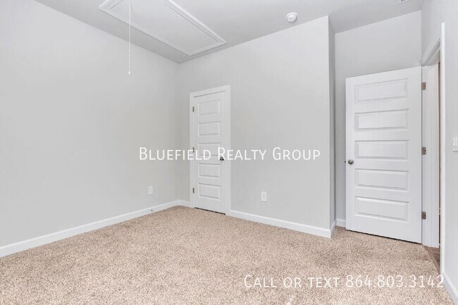 Building Photo - 442 Harben Dr