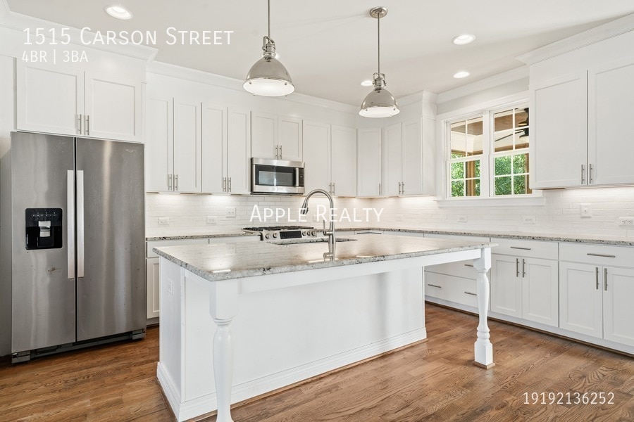 Building Photo - 1515 Carson St