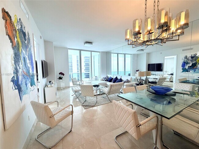 Building Photo - 16001 Collins Ave