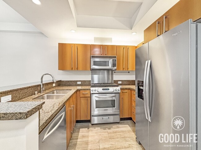 Building Photo - Stunning 1B/1BA Condo in East Village W/ A/C, W/D, Rooftop Deck, Padres Stadium Views, Community ...