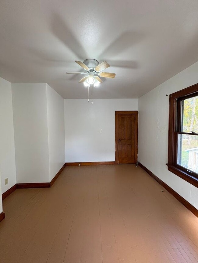 Building Photo - Two bedroom two bathroom home for rent