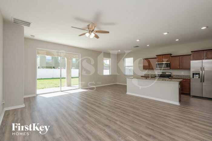 Building Photo - 10833 Kirkwall Port Dr