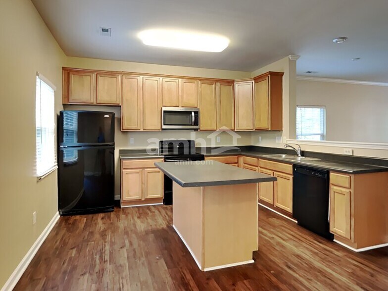 Building Photo - 1071 Heritage Manor Dr