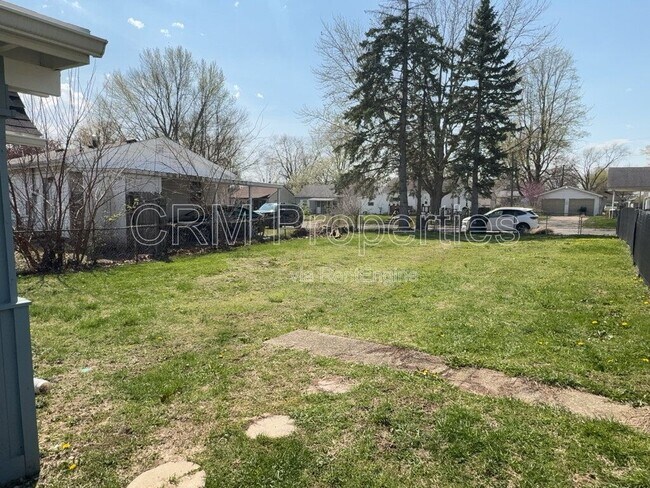 Building Photo - 1824 N Jay St