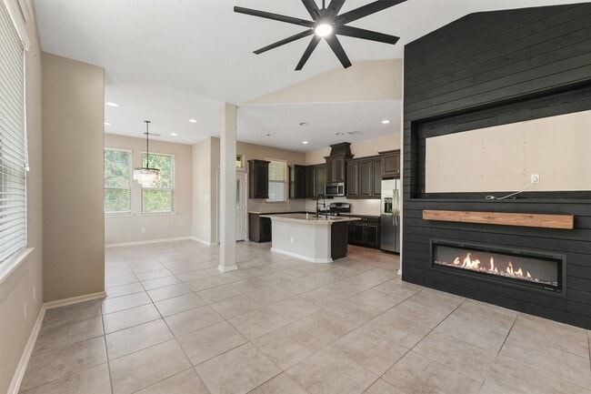 Building Photo - 130 Biltmore Loop