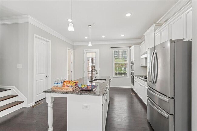 Building Photo - 741 Topsail Ln