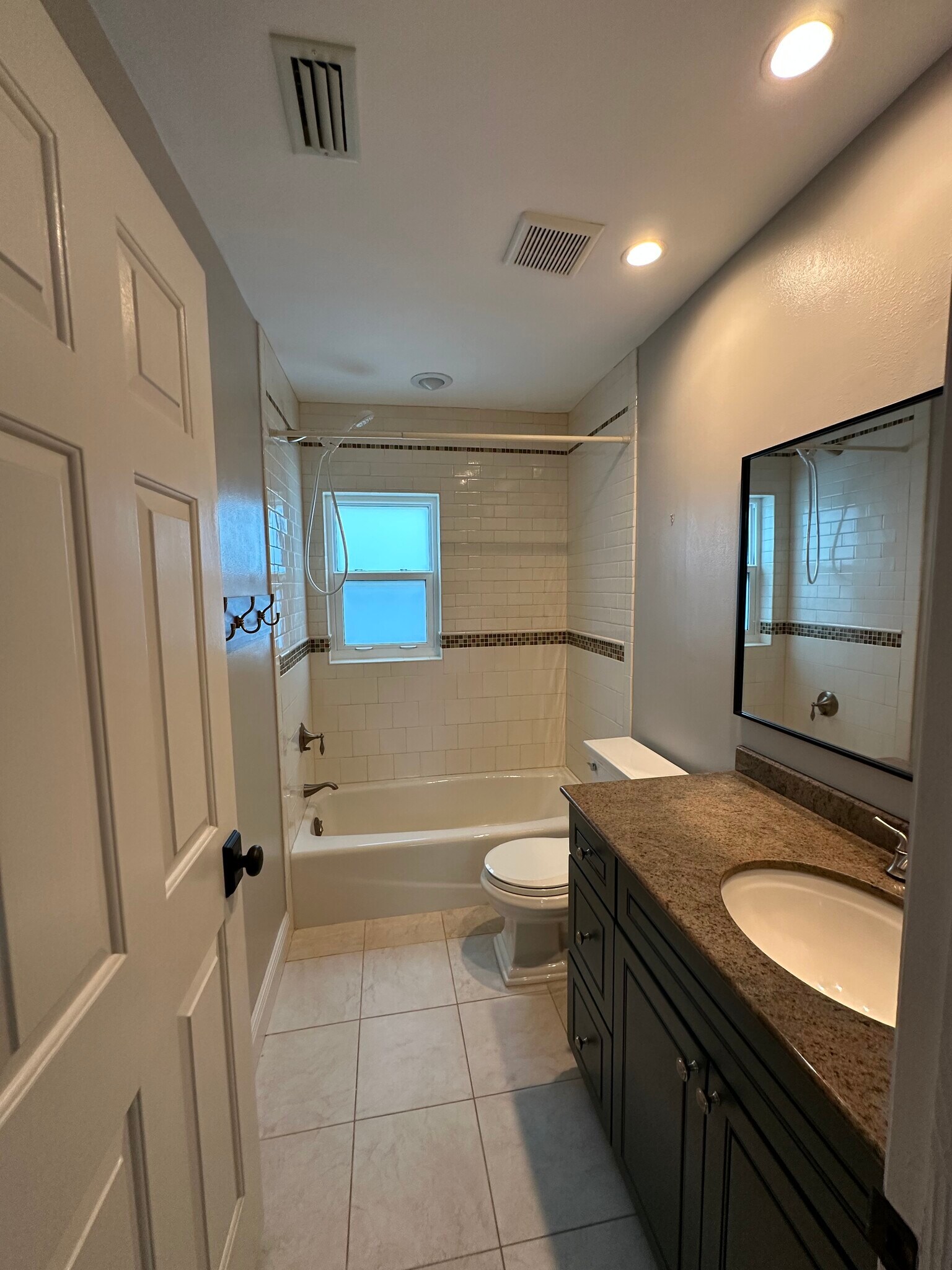 2nd Bath - 3403 W Granada St