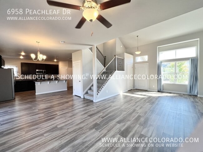 Building Photo - 6958 Peachleaf Dr