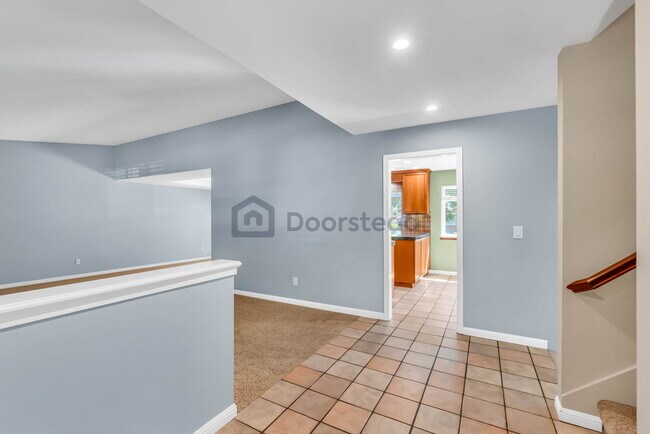 Building Photo - 30 Pony Ct