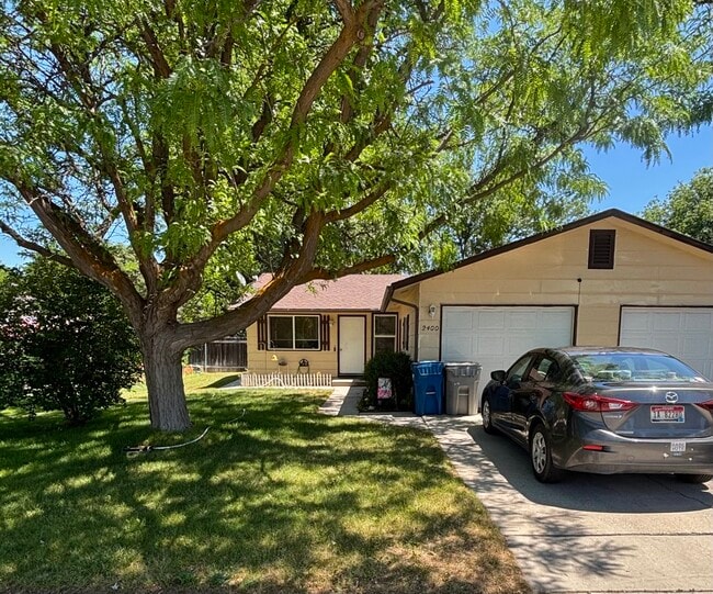 Primary Photo - 2400 S Hilton St