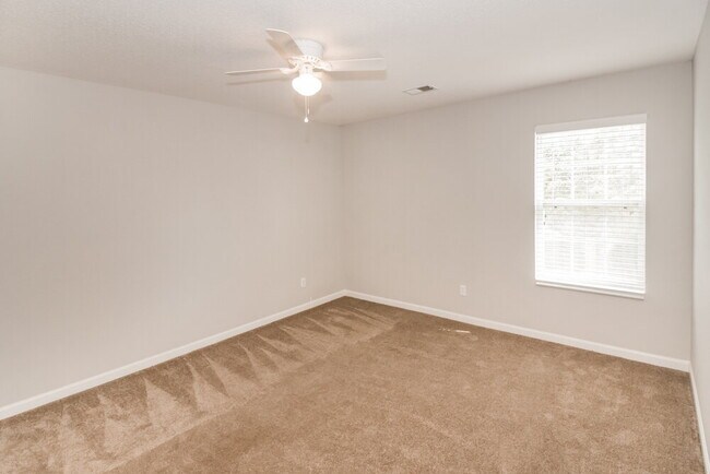 Building Photo - 10027 Branley Oak Dr