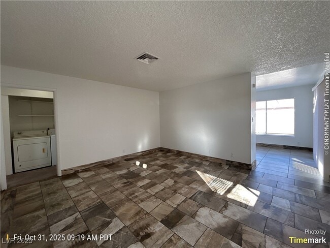 Building Photo - 7078 Forest Vista St