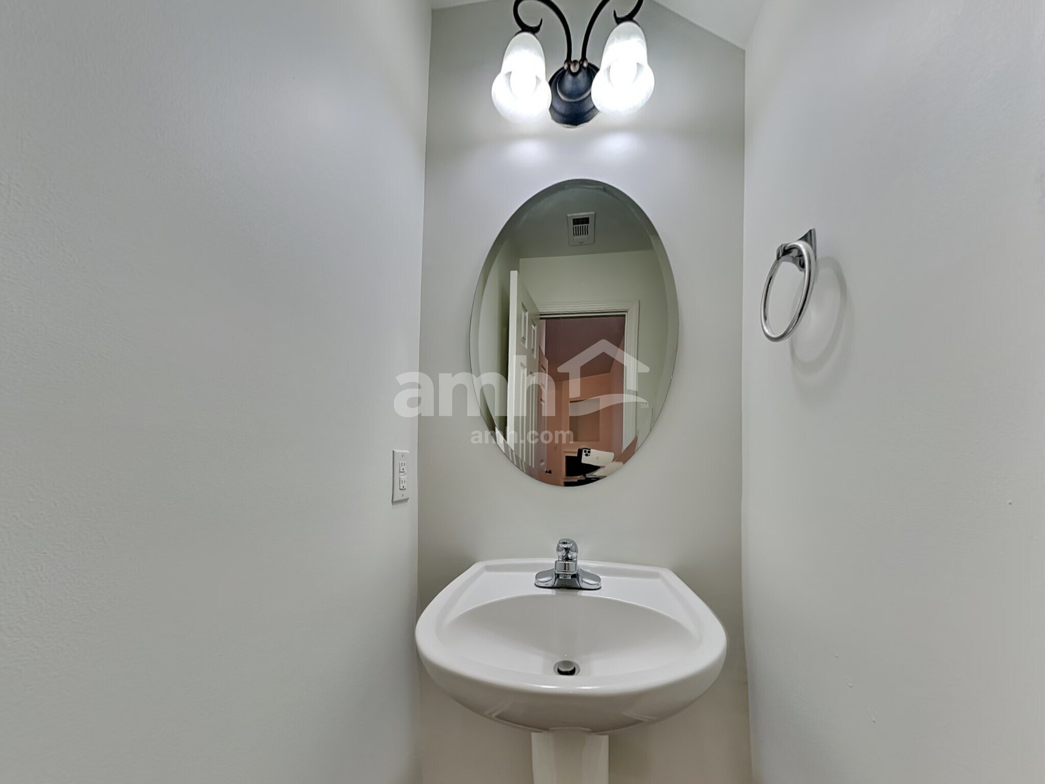 Building Photo - 300 Pemaquid Ct